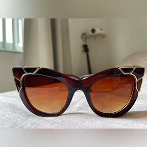 Stylish Brown Sunglasses with Gold Accents